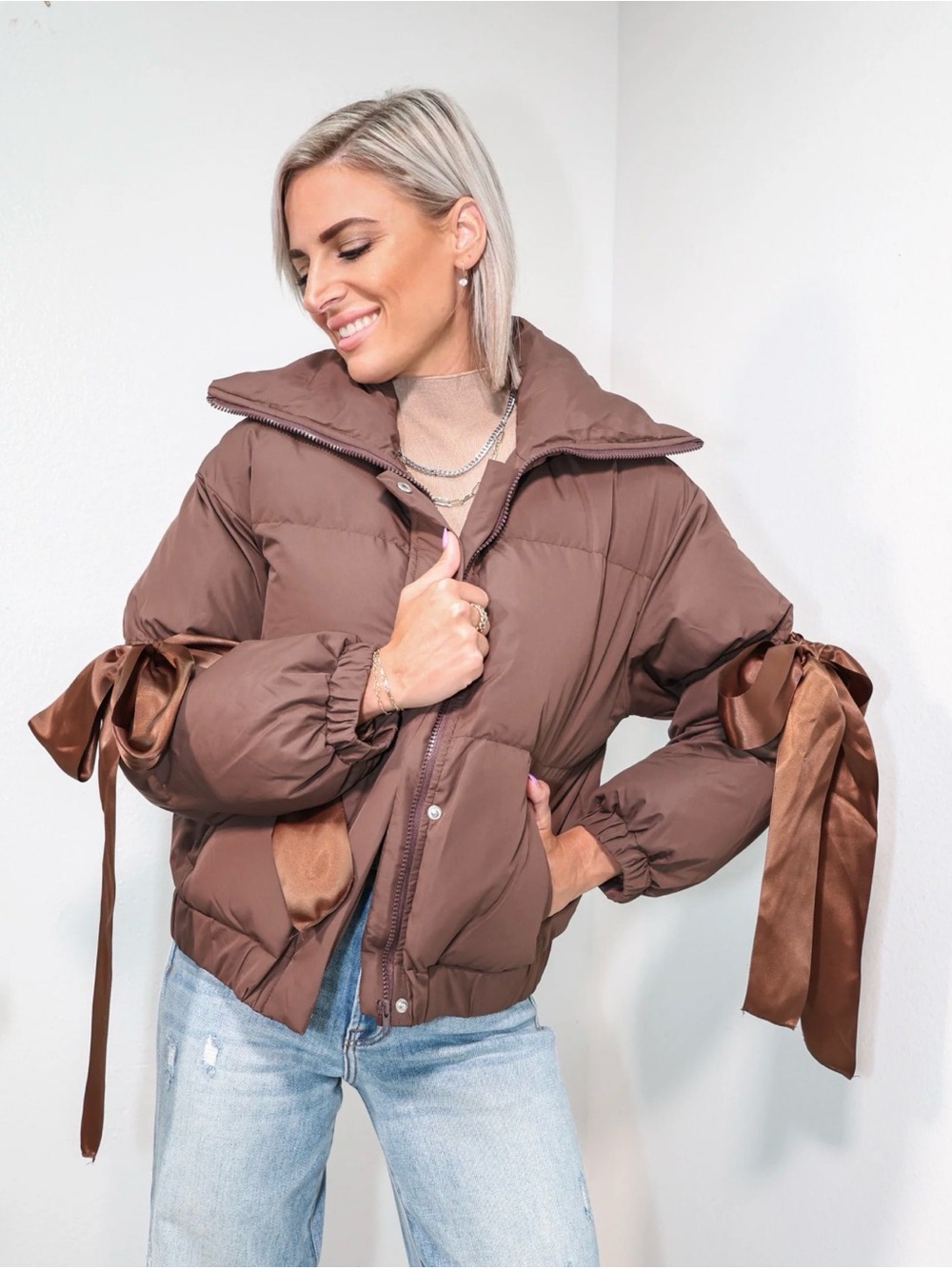 Brown Bow Puffer Cropped Jacket, Size Large NEW